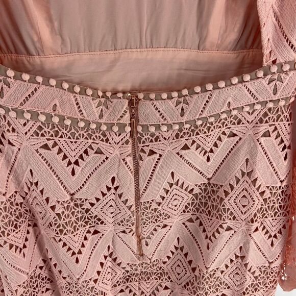 Stylestalker Pink Lace V Neck Long Sleeve Open Back Mini Dress NWt womens < - Picture 4 of 9
